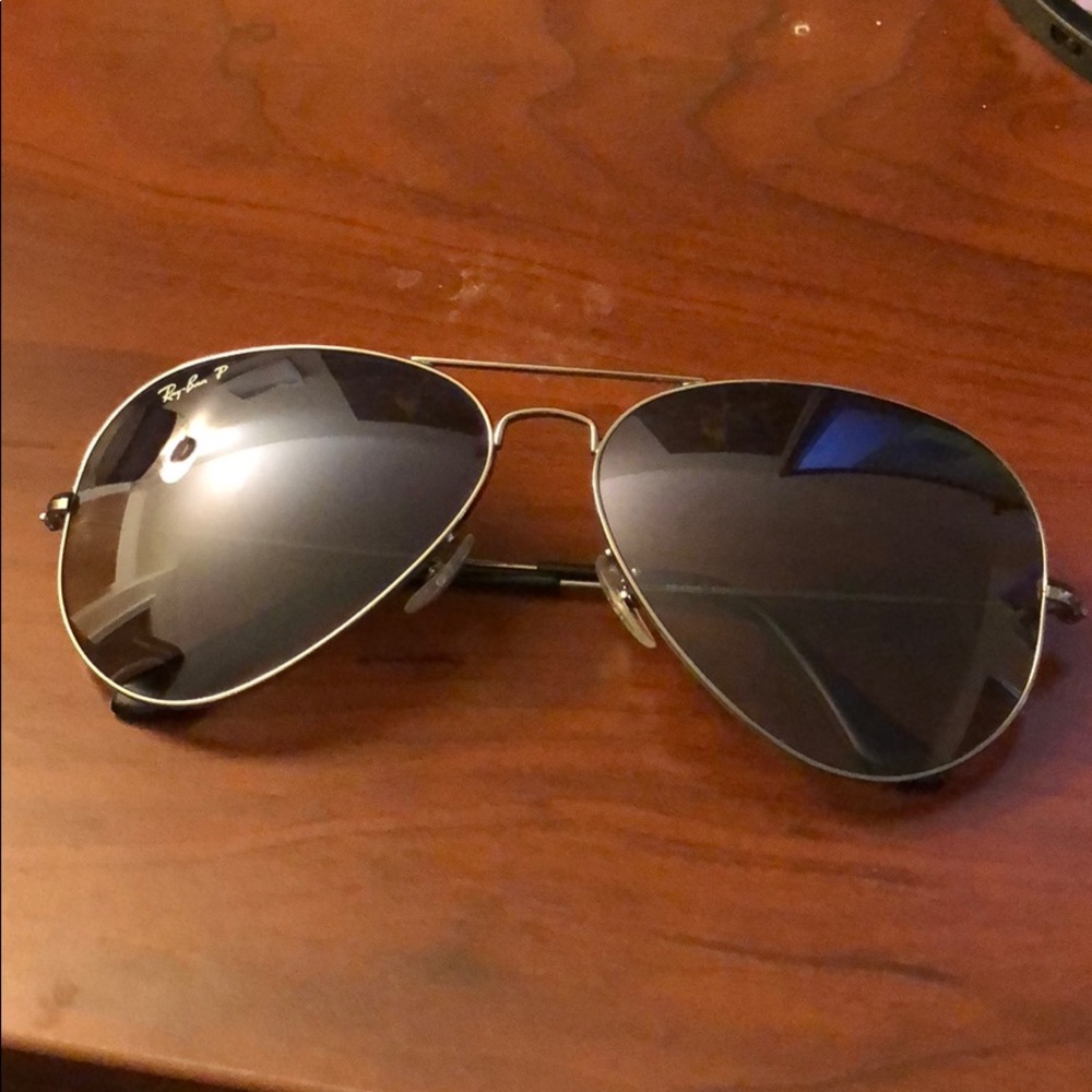 Ray Ban Blue and Grey Polarized Sunglasses! NWOT